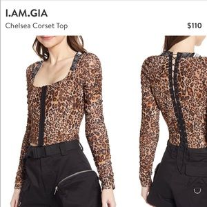 I.am.gia. Corset print top !